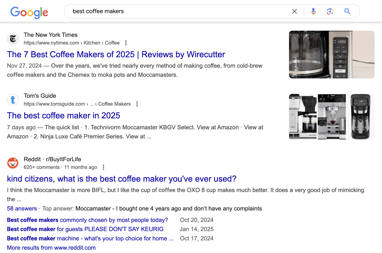 Die SERP für die besten Kaffeemaschinen zeigt organische Einträge, die die Suchanfrage beantworten.